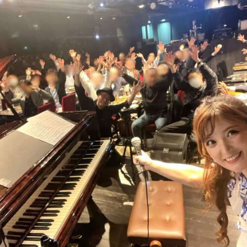 昨日は赤坂MZESにて井上陽介さんと デュオでは初のライブ。 満員御礼のお客様にお集まり頂き ありがとうございました。