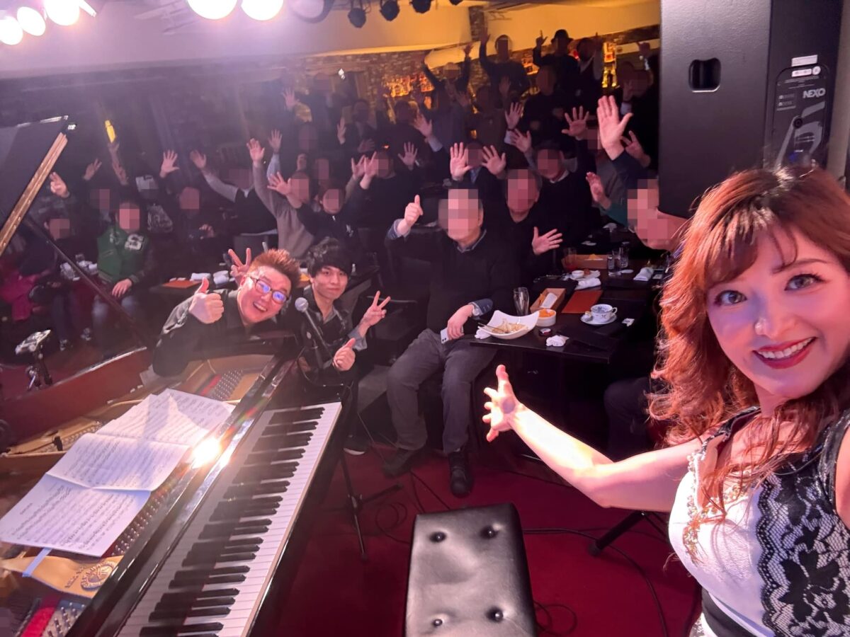 昨日はツアー二日目。 京都Bonds Rosaryも超満員御礼！！ 大変盛り上がりありがとうございました。