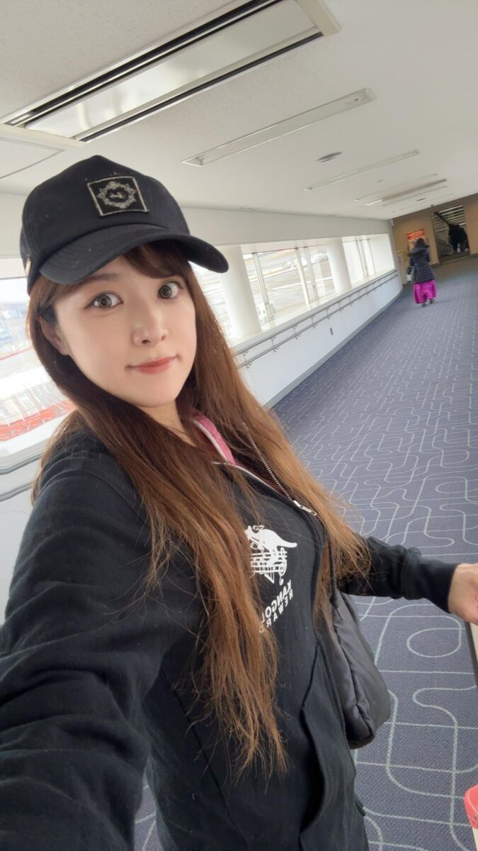 ただいま羽田空港。 これから沖縄へ行ってきます❣️