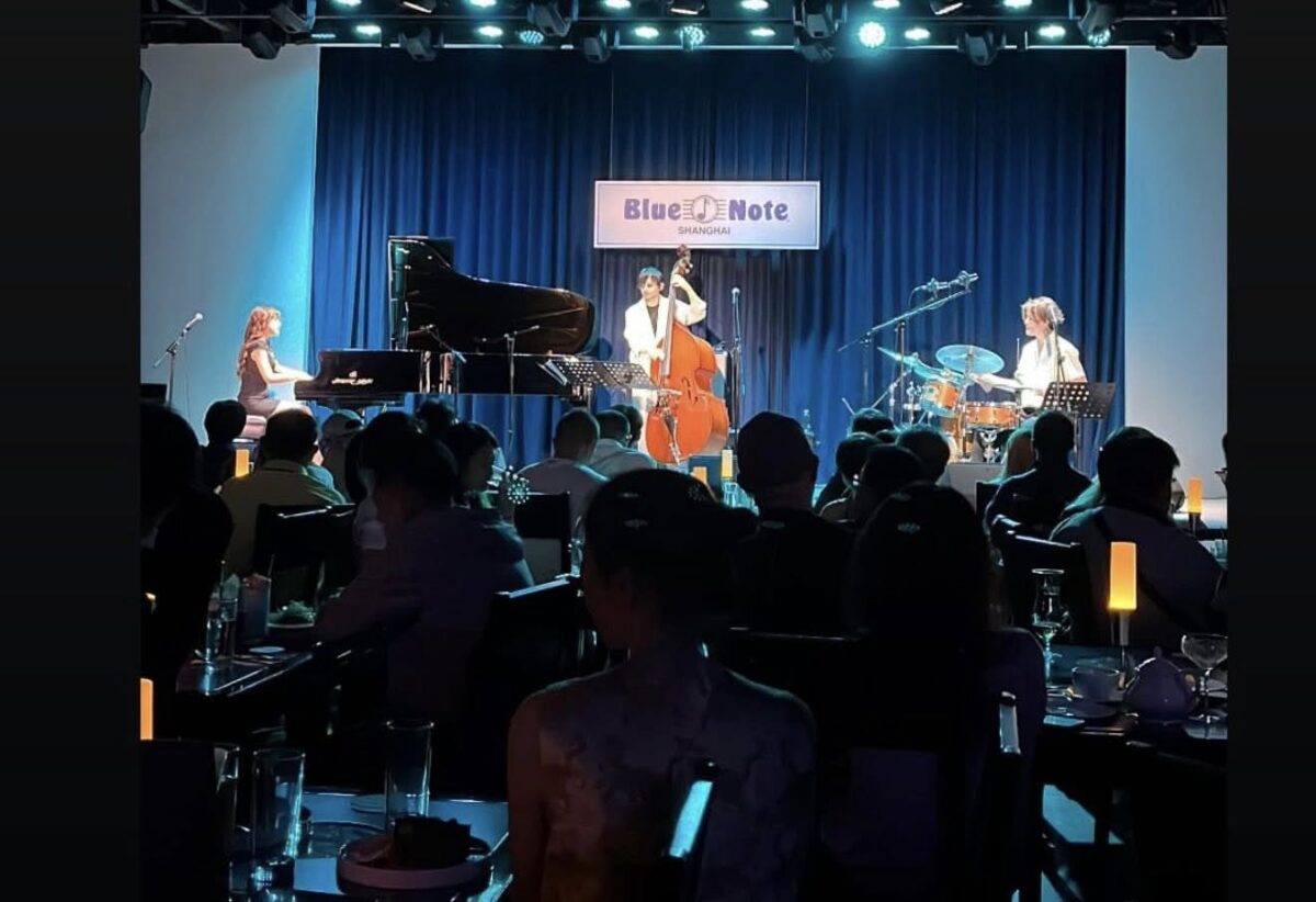 昨日はブルーノート北京にて2daysの初日…！沢山のオーディエンスの皆さんと またもドラマティックな夜になりました。