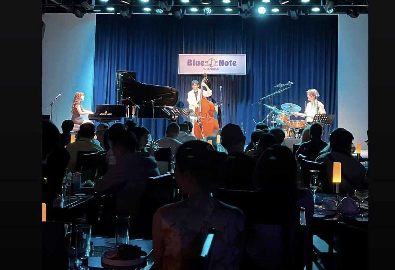 昨日はブルーノート北京にて2daysの初日…!沢山のオーディエンスの皆さんと またもドラマティックな夜になりました。