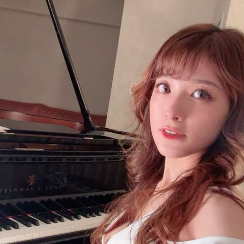 Steinwayの新品グランドピアノを購入して ちょうど一年が経ちました。