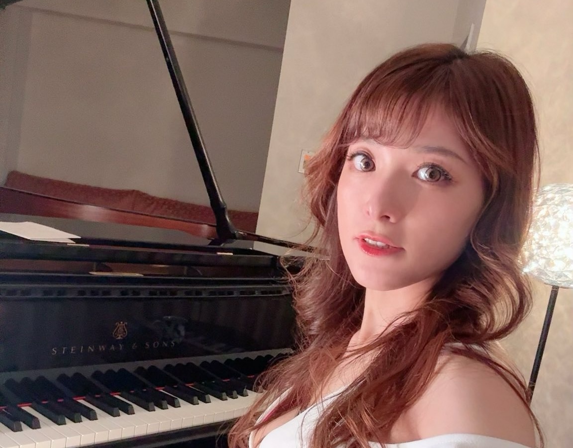 Steinwayの新品グランドピアノを購入して ちょうど一年が経ちました。