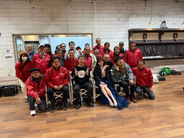 昨日は入間市アトリエアミーゴでのコンサート。 会場いっぱいの超満員御礼のお客様と共に 大変盛り上がることができました！