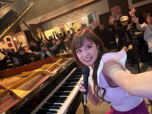 昨日は山形Noisy Duckでピアノソロライブ大盛況 今日は秋田Cat Walkに出演