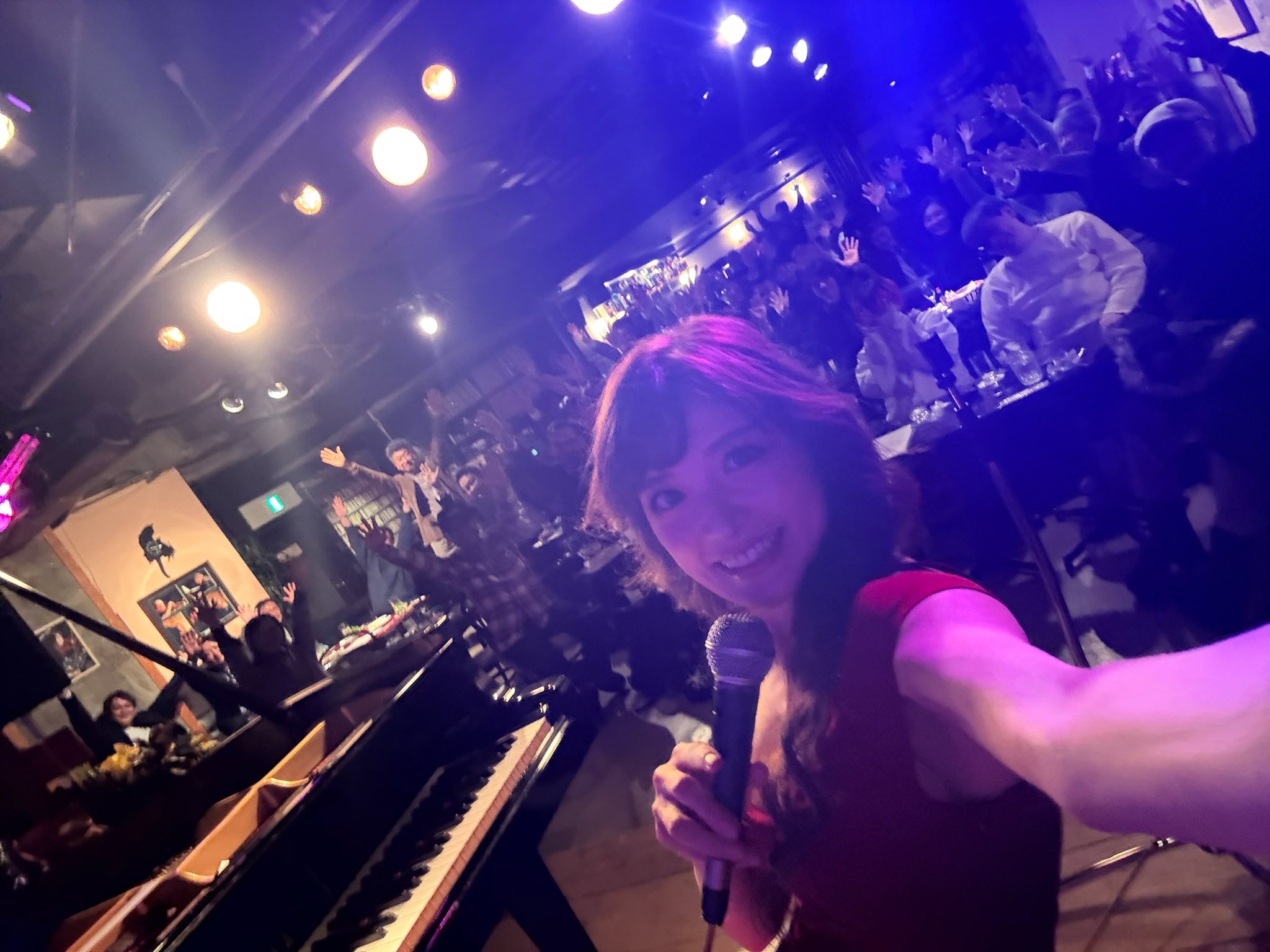 昨日は秋田Cat Walkでのピアノソロライブ。 超満員御礼のご来場